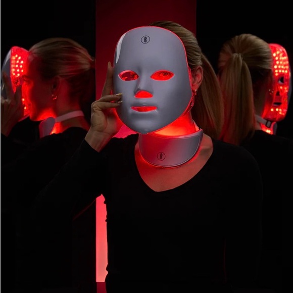 RegenaLight LED Wireless 7 Color Light Skincare Therapy Mask And Neck Mask - Picture 4 of 11